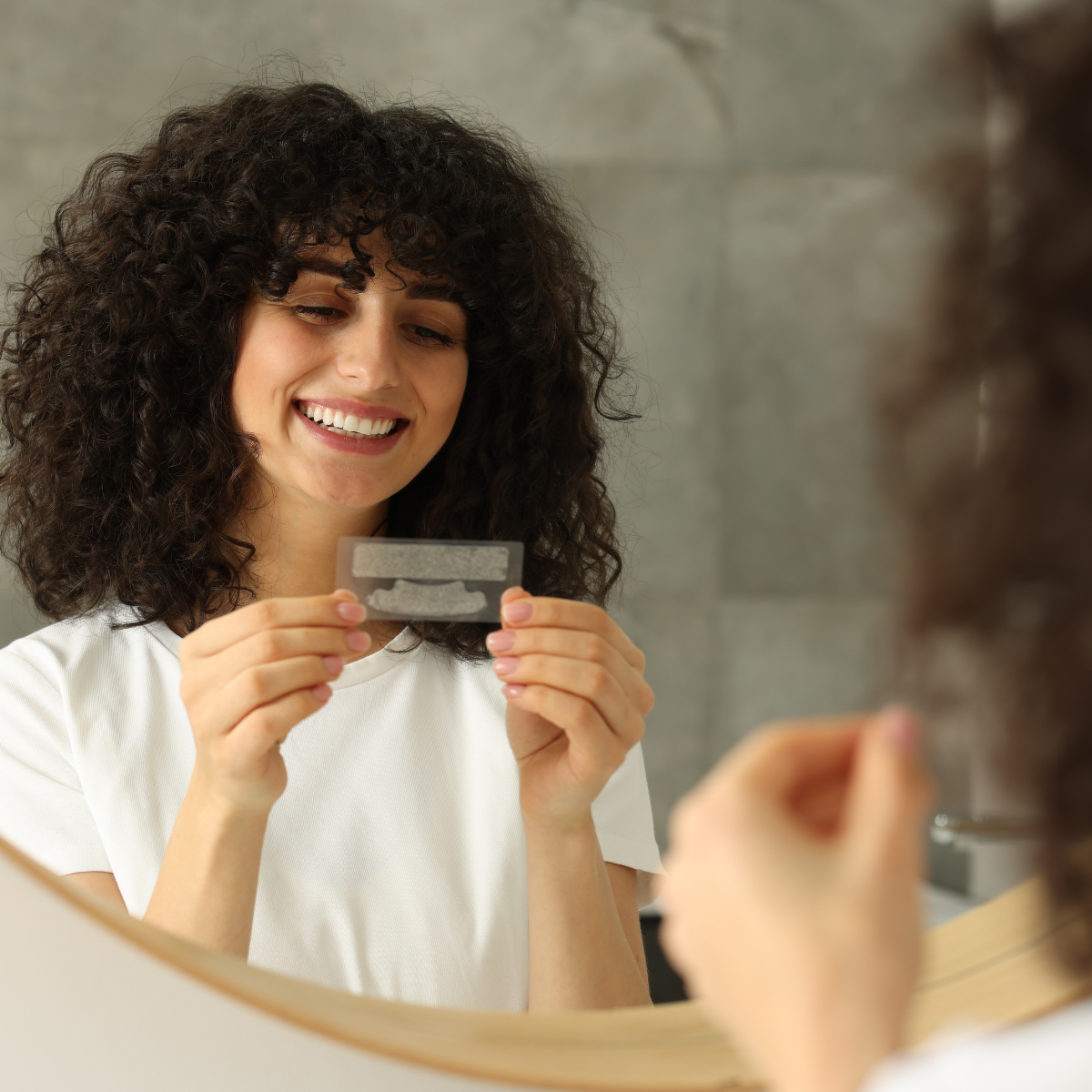 Crest Luxe vs Supreme Whitestrips - Které bělicí pásky jsou nejlepší?